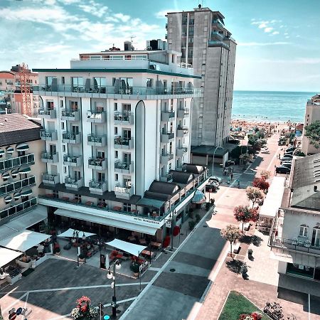 Hotel Margherita Lido di Jesolo Bagian luar foto