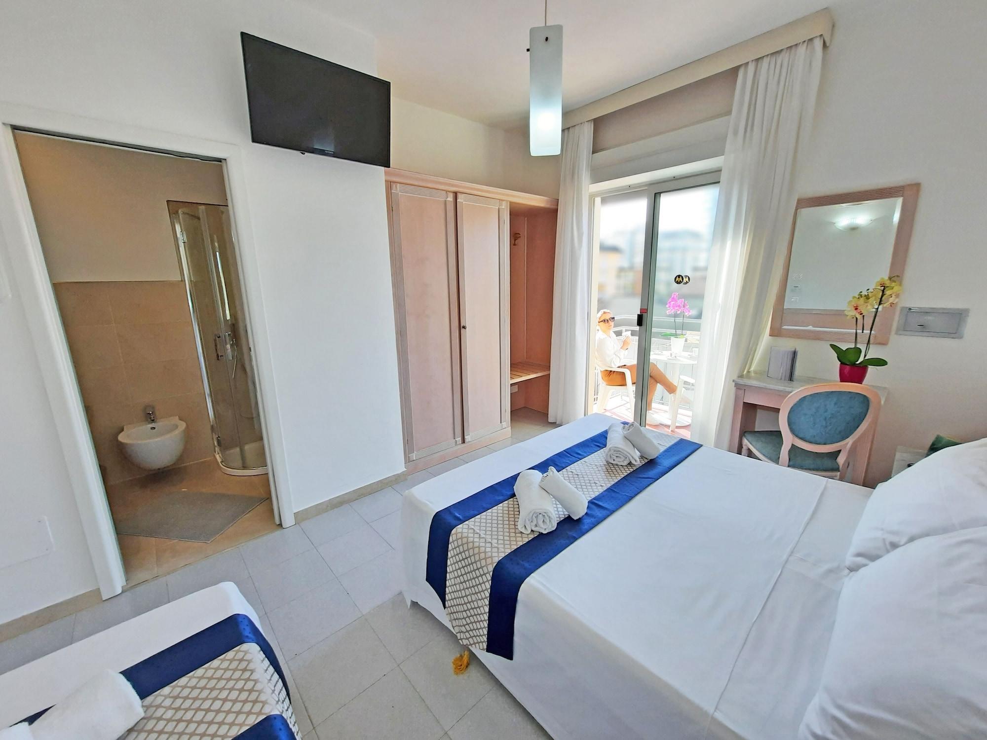 Hotel Margherita Lido di Jesolo Bagian luar foto