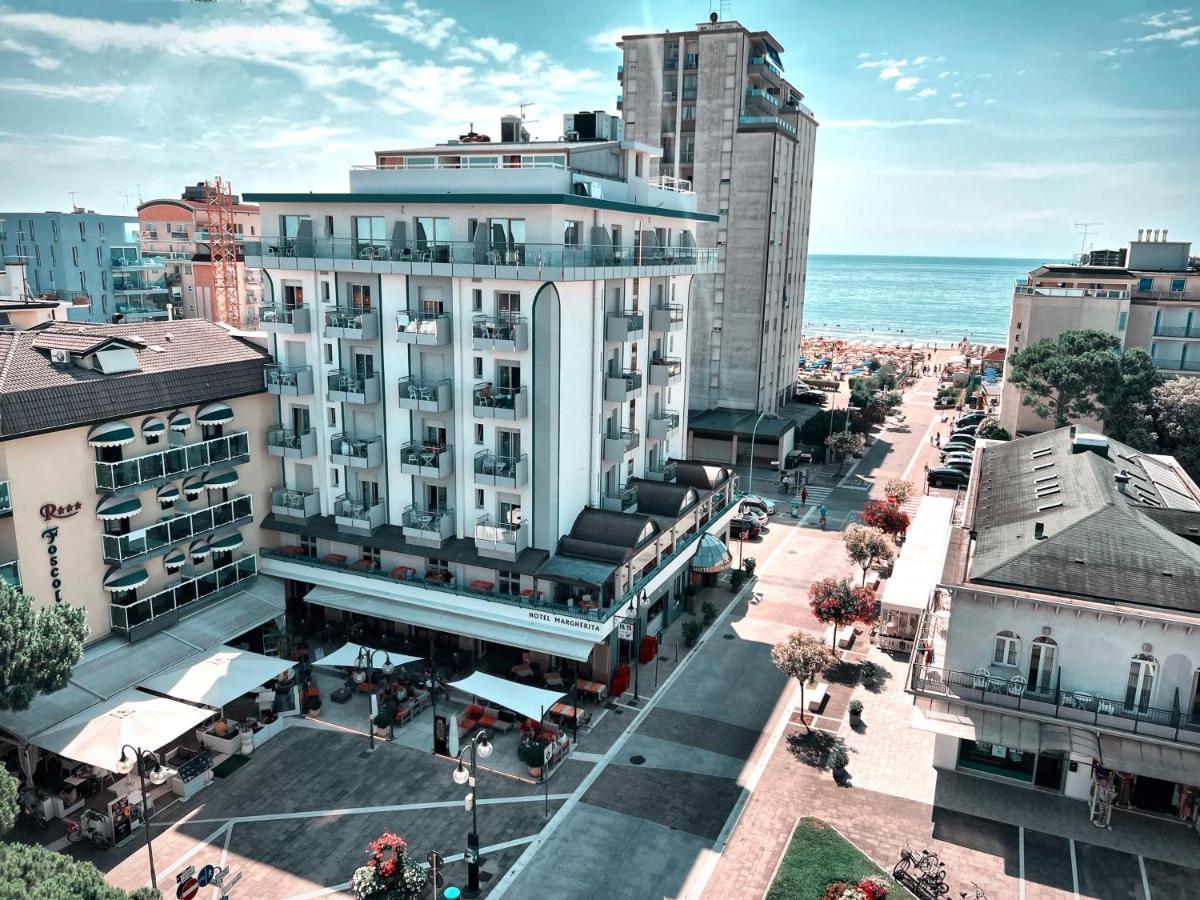 Hotel Margherita Lido di Jesolo Bagian luar foto